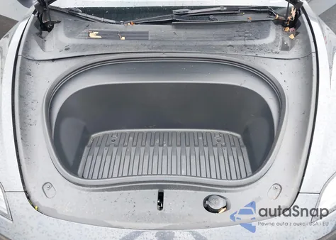 2025 Tesla Model 3 Long Range Rear-Wheel Drive из США, поврежденный, VIN 5YJ3E1EA6SF911136